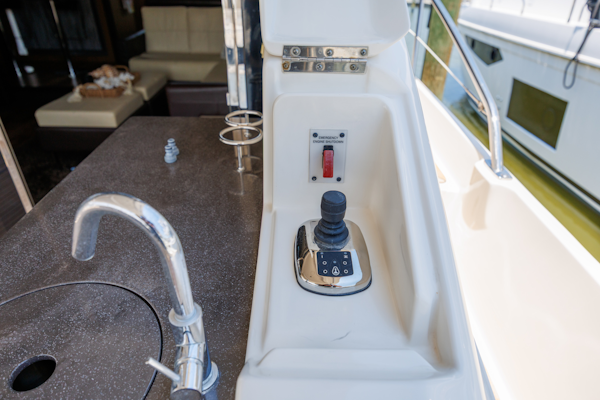 Sea Ray-L650 Fly 2017 -Seabrook-Texas-United States-6142906