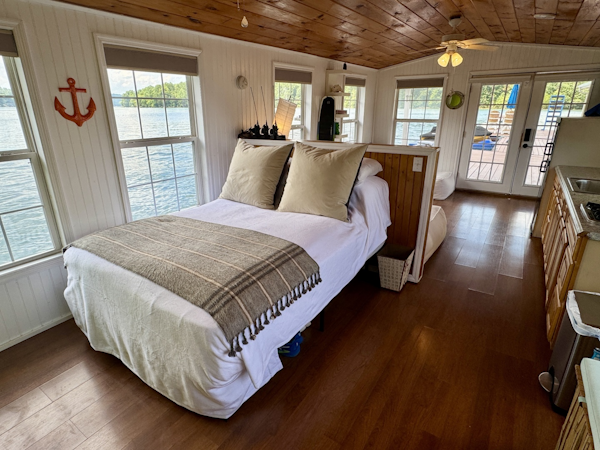 Custom-13 x 29 Floating Cabin Approx 377sqft 2008 -Norris Lake-Tennessee-United States-6145703