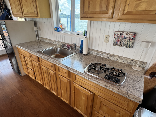 Custom-13 x 29 Floating Cabin Approx 377sqft 2008 -Norris Lake-Tennessee-United States-6145698