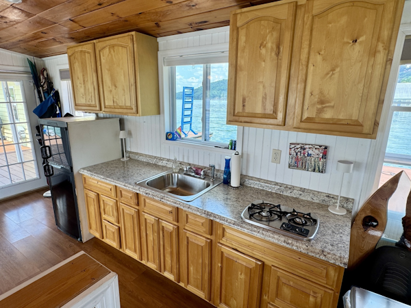 Custom-13 x 29 Floating Cabin Approx 377sqft 2008 -Norris Lake-Tennessee-United States-6145697