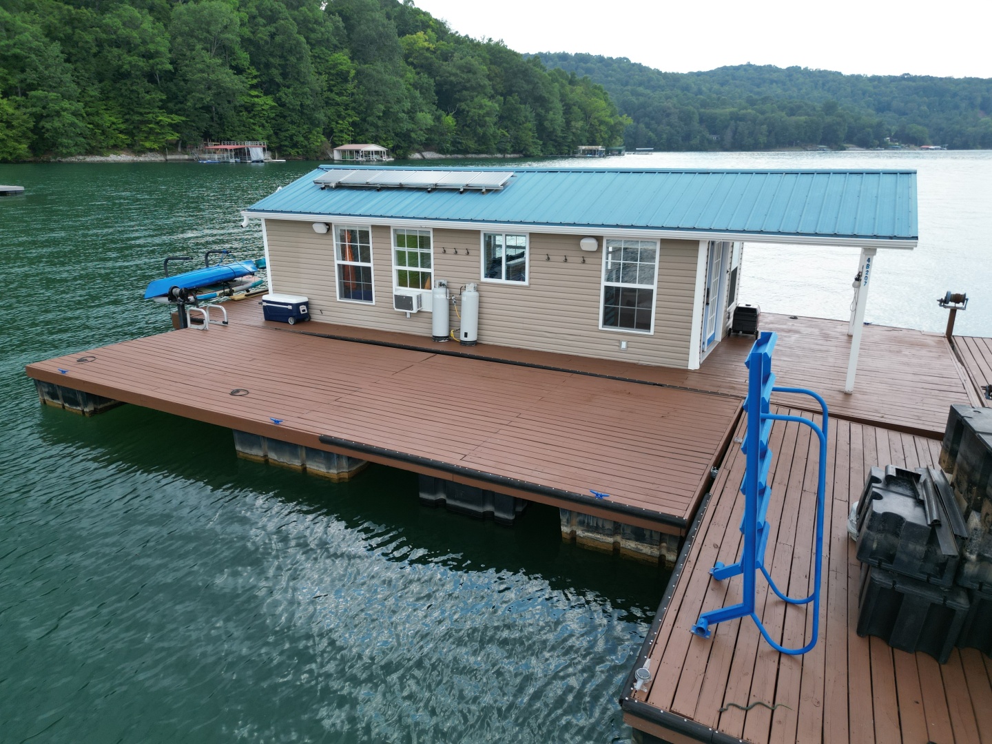 Custom-13 x 29 Floating Cabin Approx 377sqft 2008 -Norris Lake-Tennessee-United States-6145683 | Thumbnail