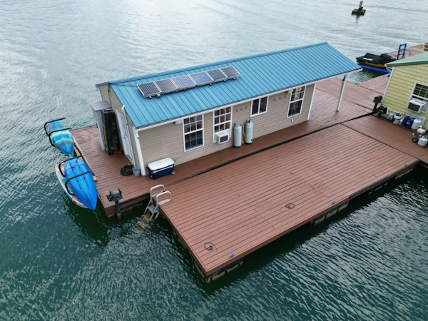 Custom-13 x 29 Floating Cabin Approx 377sqft 2008 -Norris Lake-Tennessee-United States-6145671