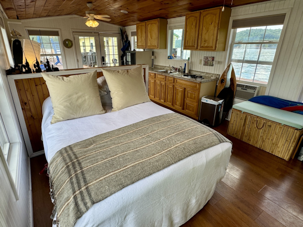 Custom-13 x 29 Floating Cabin Approx 377sqft 2008 -Norris Lake-Tennessee-United States-6145701