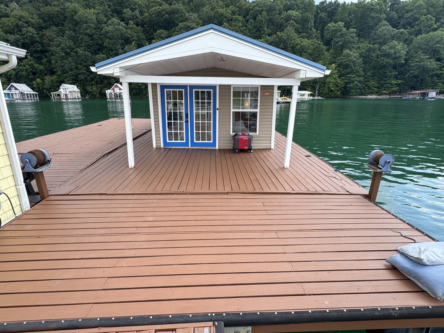 Custom-13 x 29 Floating Cabin Approx 377sqft 2008 -Norris Lake-Tennessee-United States-6145686 | Thumbnail