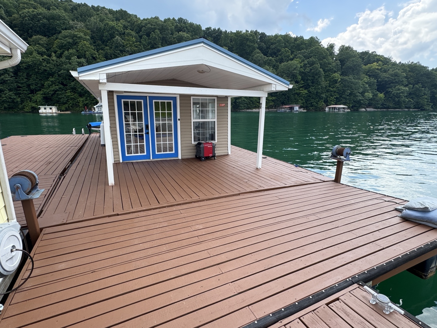 Custom-13 x 29 Floating Cabin Approx 377sqft 2008 -Norris Lake-Tennessee-United States-6145726 | Thumbnail