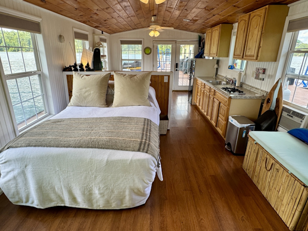 Custom-13 x 29 Floating Cabin Approx 377sqft 2008 -Norris Lake-Tennessee-United States-6145702