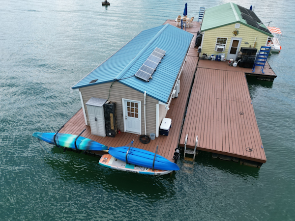 Custom-13 x 29 Floating Cabin Approx 377sqft 2008 -Norris Lake-Tennessee-United States-6145673