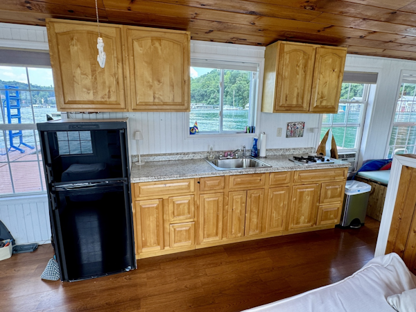 Custom-13 x 29 Floating Cabin Approx 377sqft 2008 -Norris Lake-Tennessee-United States-6145696