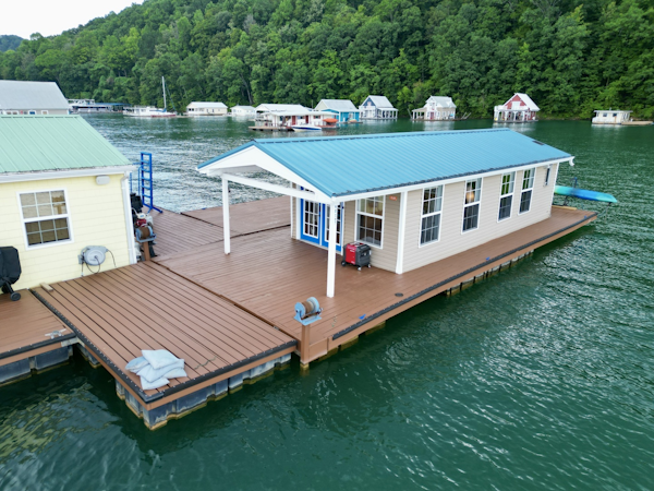 Custom-13 x 29 Floating Cabin Approx 377sqft 2008 -Norris Lake-Tennessee-United States-6145741