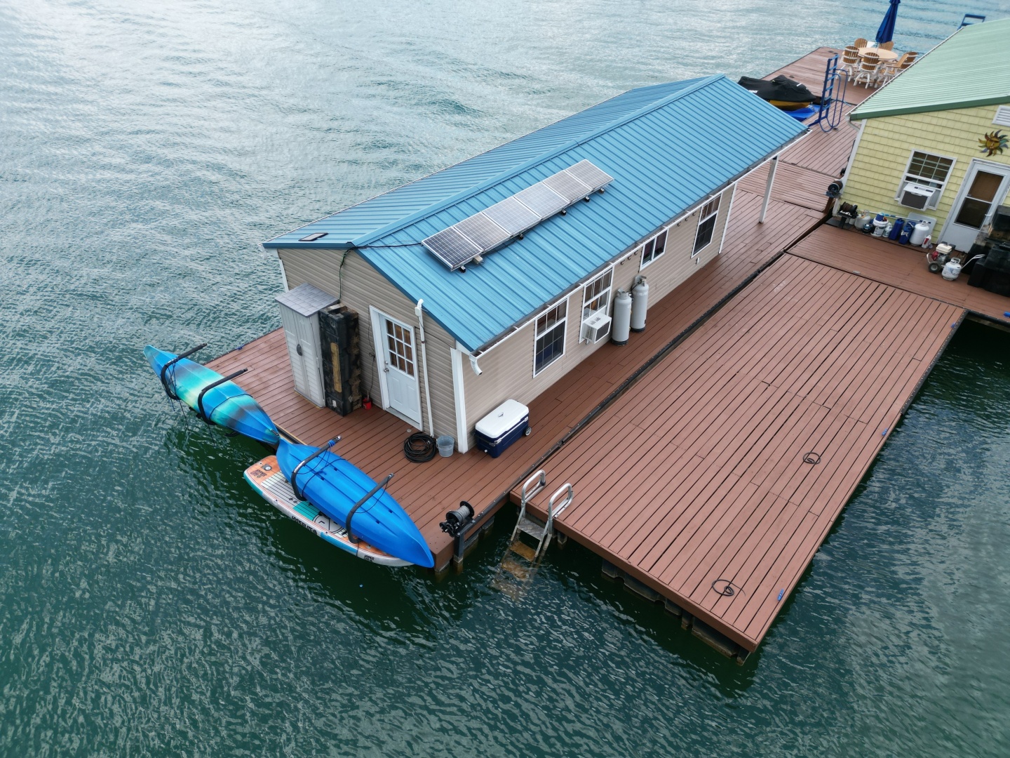 Custom-13 x 29 Floating Cabin Approx 377sqft 2008 -Norris Lake-Tennessee-United States-6145672 | Thumbnail