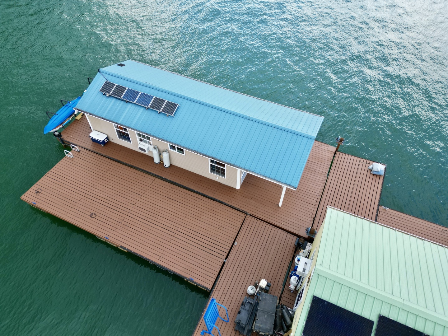 Custom-13 x 29 Floating Cabin Approx 377sqft 2008 -Norris Lake-Tennessee-United States-6145677 | Thumbnail