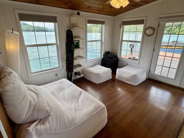 Custom-13 x 29 Floating Cabin Approx 377sqft 2008 -Norris Lake-Tennessee-United States-6145692