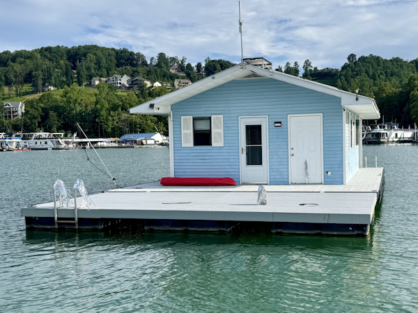 Custom-18 x 24 Off-Grid Floating Cabin Approx 385sqft 1978 -Norris Lake-Tennessee-United States-6145851