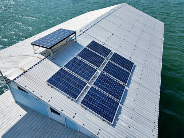 Custom-18 x 24 Off-Grid Floating Cabin Approx 385sqft 1978 -Norris Lake-Tennessee-United States-6145810