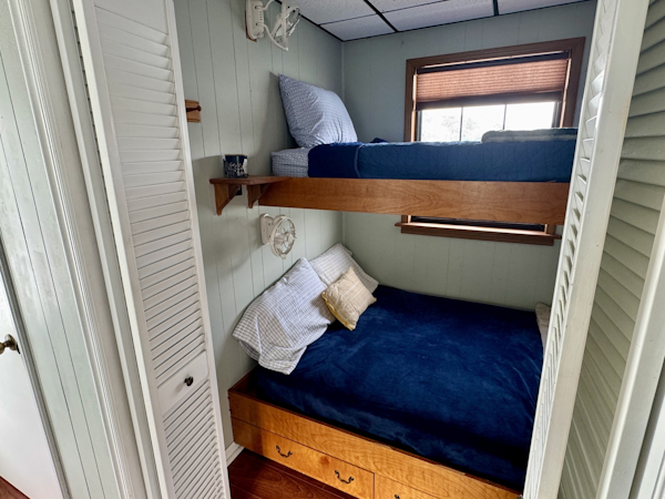 Custom-18 x 24 Off-Grid Floating Cabin Approx 385sqft 1978 -Norris Lake-Tennessee-United States-6145770
