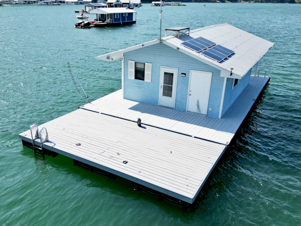 Custom-18 x 24 Off-Grid Floating Cabin Approx 385sqft 1978 -Norris Lake-Tennessee-United States-6145749
