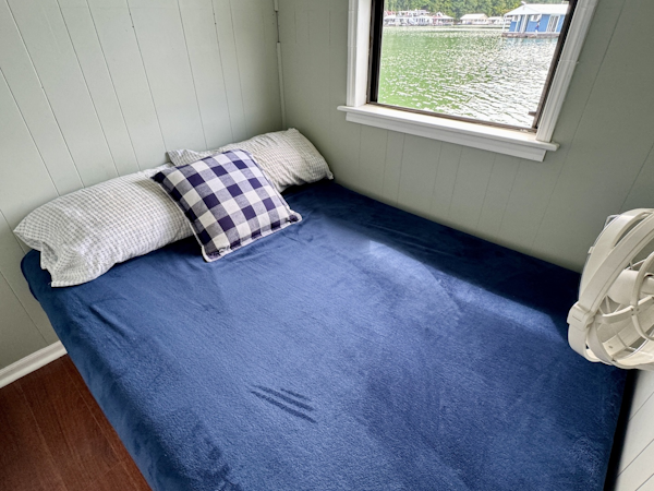 Custom-18 x 24 Off-Grid Floating Cabin Approx 385sqft 1978 -Norris Lake-Tennessee-United States-6145780