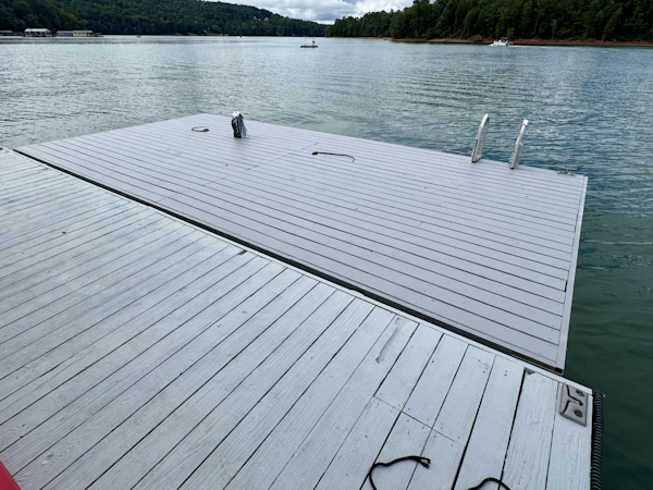 Custom-18 x 24 Off-Grid Floating Cabin Approx 385sqft 1978 -Norris Lake-Tennessee-United States-6145791