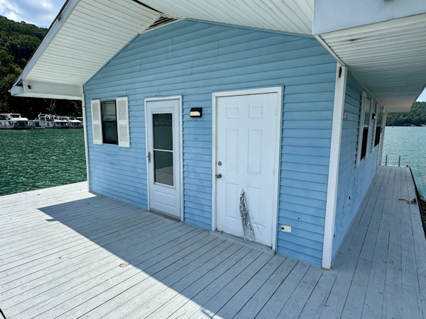 Custom-18 x 24 Off-Grid Floating Cabin Approx 385sqft 1978 -Norris Lake-Tennessee-United States-6145808