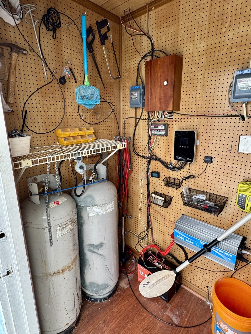 Custom-18 x 24 Off-Grid Floating Cabin Approx 385sqft 1978 -Norris Lake-Tennessee-United States-6145794 | Thumbnail