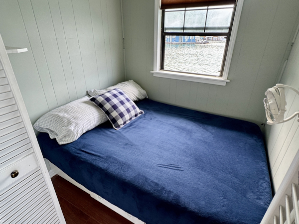 Custom-18 x 24 Off-Grid Floating Cabin Approx 385sqft 1978 -Norris Lake-Tennessee-United States-6145779