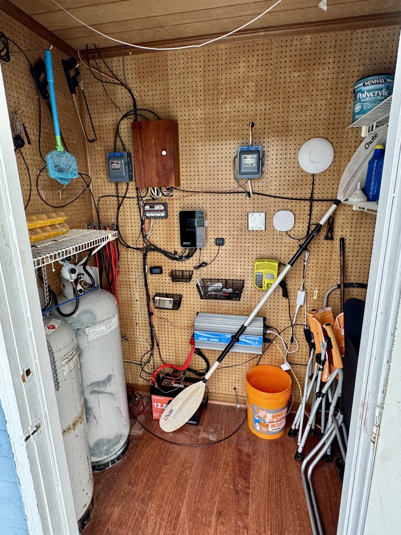 Custom-18 x 24 Off-Grid Floating Cabin Approx 385sqft 1978 -Norris Lake-Tennessee-United States-6145793 | Thumbnail