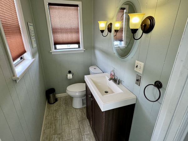 Custom-18 x 24 Off-Grid Floating Cabin Approx 385sqft 1978 -Norris Lake-Tennessee-United States-6145785