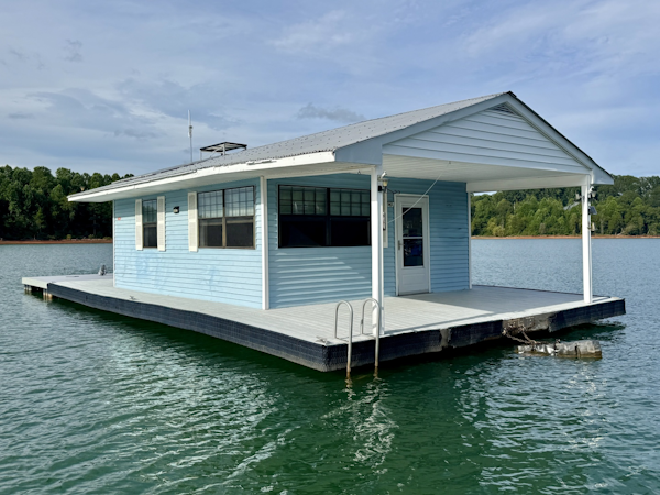 Custom-18 x 24 Off-Grid Floating Cabin Approx 385sqft 1978 -Norris Lake-Tennessee-United States-6145855