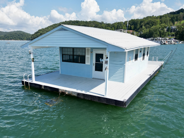 Custom-18 x 24 Off-Grid Floating Cabin Approx 385sqft 1978 -Norris Lake-Tennessee-United States-6145756