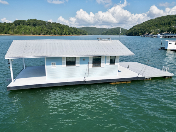Custom-18 x 24 Off-Grid Floating Cabin Approx 385sqft 1978 -Norris Lake-Tennessee-United States-6145745