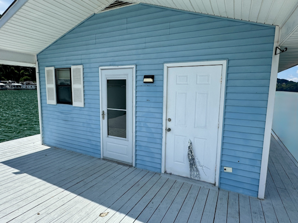 Custom-18 x 24 Off-Grid Floating Cabin Approx 385sqft 1978 -Norris Lake-Tennessee-United States-6145792