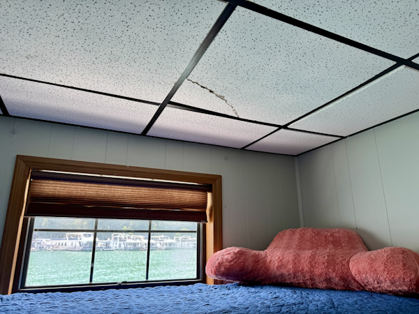 Custom-18 x 24 Off-Grid Floating Cabin Approx 385sqft 1978 -Norris Lake-Tennessee-United States-6145846