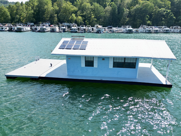 Custom-18 x 24 Off-Grid Floating Cabin Approx 385sqft 1978 -Norris Lake-Tennessee-United States-6145751