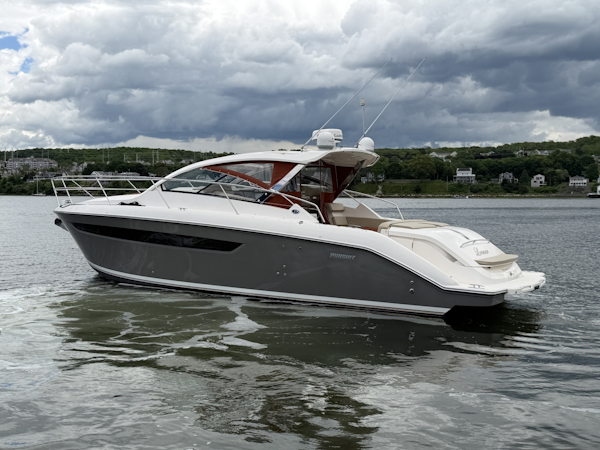 Pursuit-SC 365i Sport Coupe 2016-Lorimar Portsmouth-Rhode Island-United States-6225809