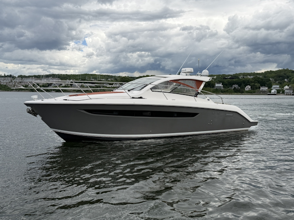 Pursuit-SC 365i Sport Coupe 2016-Lorimar Portsmouth-Rhode Island-United States-6225828