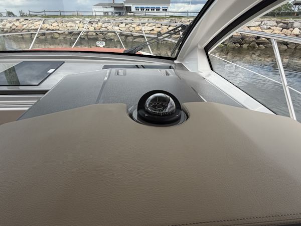 Pursuit-SC 365i Sport Coupe 2016-Lorimar Portsmouth-Rhode Island-United States-6225845