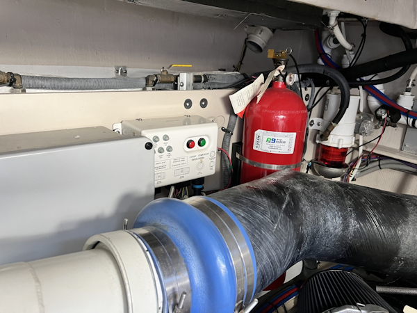 Sea Ray-510 Sundancer 2013-V-Drives-W/Yacht Controller Westbrook-Connecticut-United States-6263423