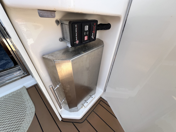 Sea Ray-510 Sundancer 2013-V-Drives-W/Yacht Controller Westbrook-Connecticut-United States-6263435