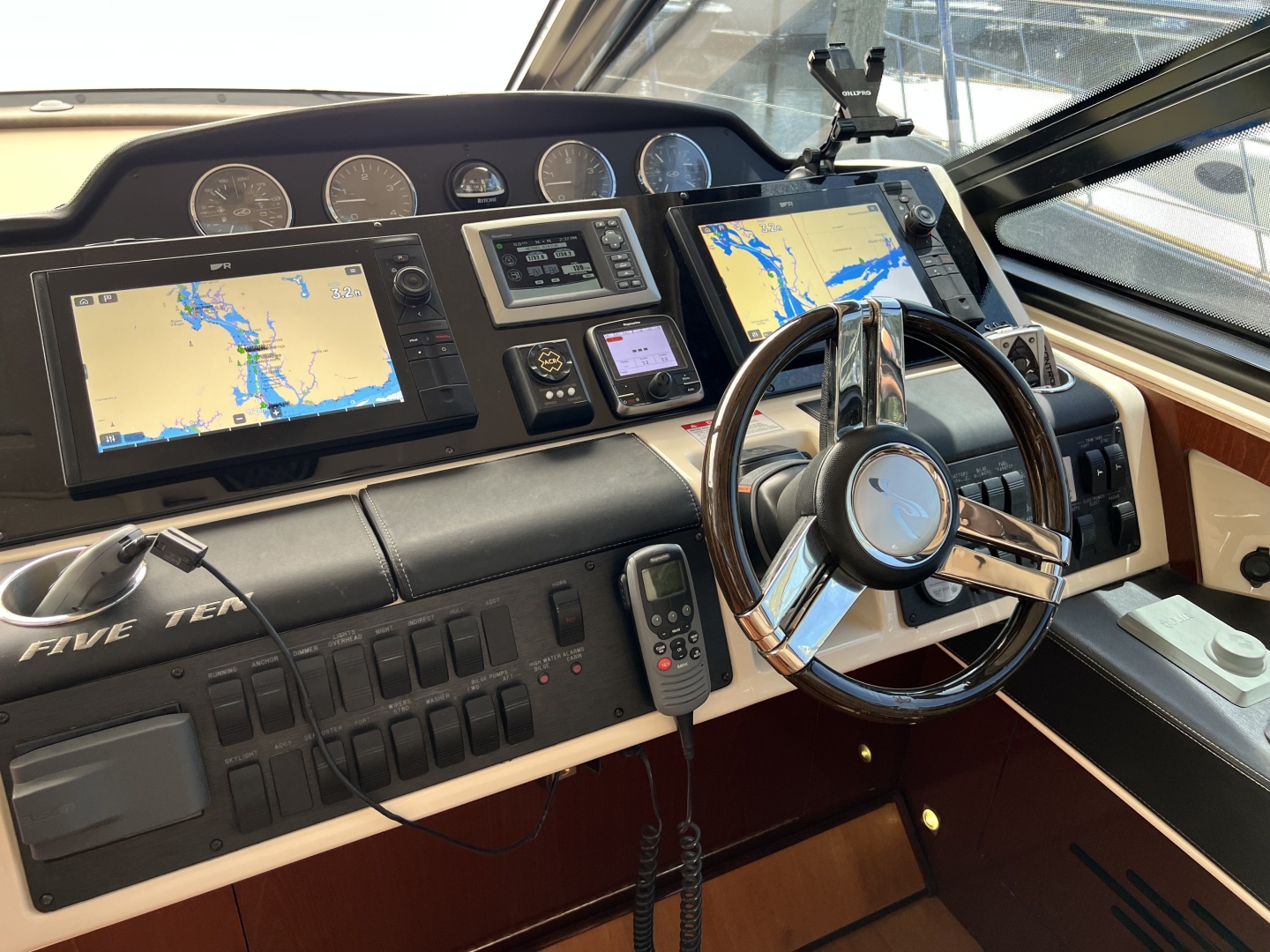 Sea Ray-510 Sundancer 2013-V-Drives-W/Yacht Controller Westbrook-Connecticut-United States-6263411 | Thumbnail