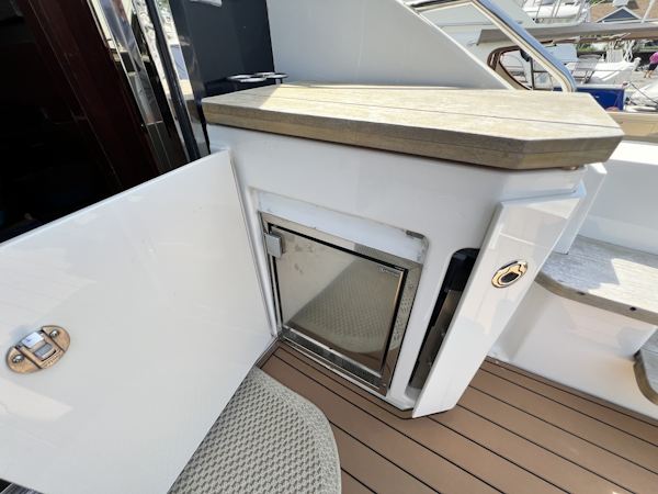 Sea Ray-510 Sundancer 2013-V-Drives-W/Yacht Controller Westbrook-Connecticut-United States-6263436