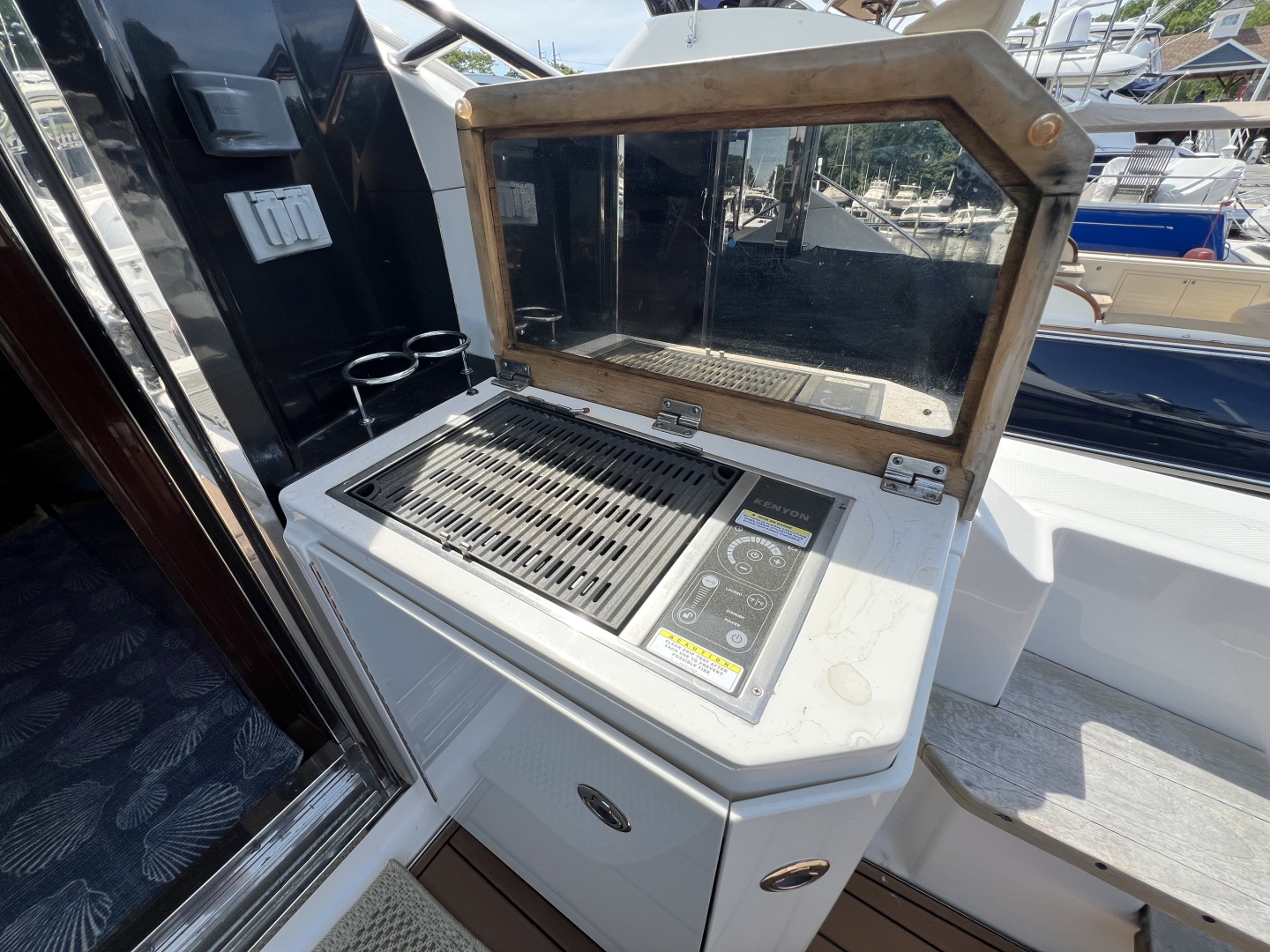 Sea Ray-510 Sundancer 2013-V-Drives-W/Yacht Controller Westbrook-Connecticut-United States-6263434 | Thumbnail