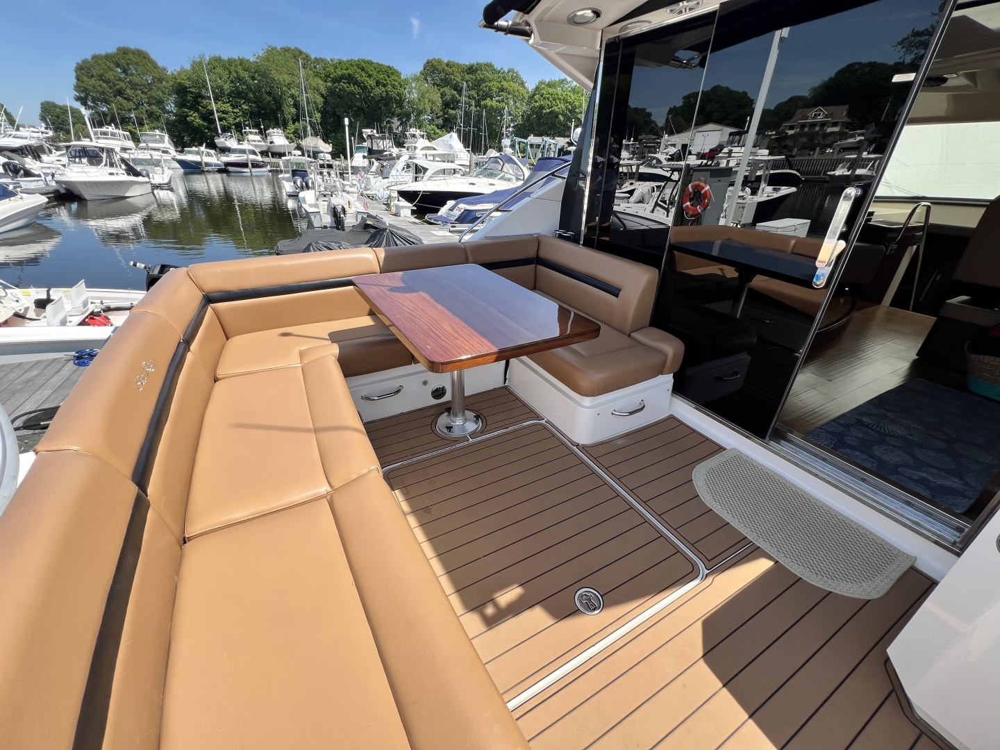 Sea Ray-510 Sundancer 2013-V-Drives-W/Yacht Controller Westbrook-Connecticut-United States-6263377 | Thumbnail