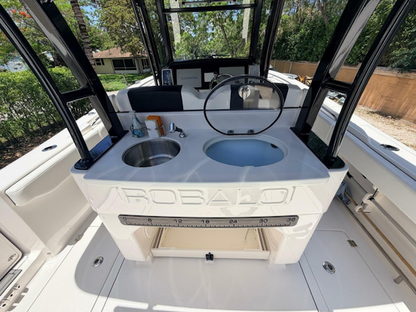Robalo-R302 Center Console 2022 -Delray-Florida-United States-6154885