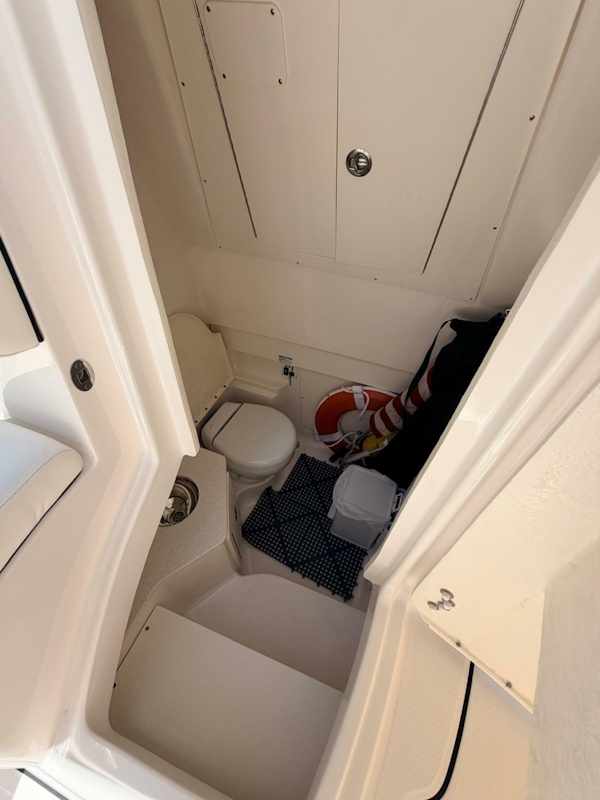 Robalo-R302 Center Console 2022 -Delray-Florida-United States-6154893