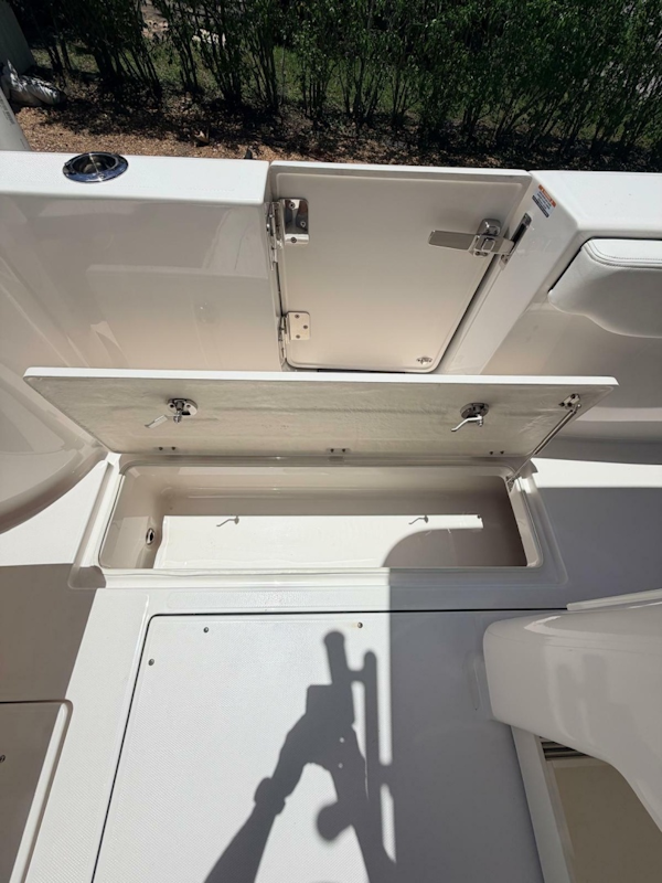Robalo-R302 Center Console 2022 -Delray-Florida-United States-6154896