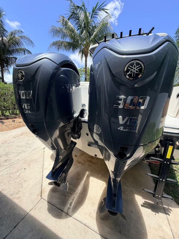 Robalo-R302 Center Console 2022 -Delray-Florida-United States-6154881