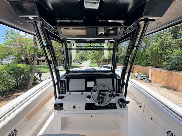Robalo-R302 Center Console 2022 -Delray-Florida-United States-6154887