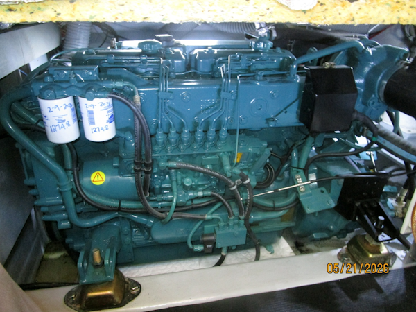 Menorquin-130 2004-Aventura Brunswick-Georgia-United States-43 Menorquin starboard main engine-6155197