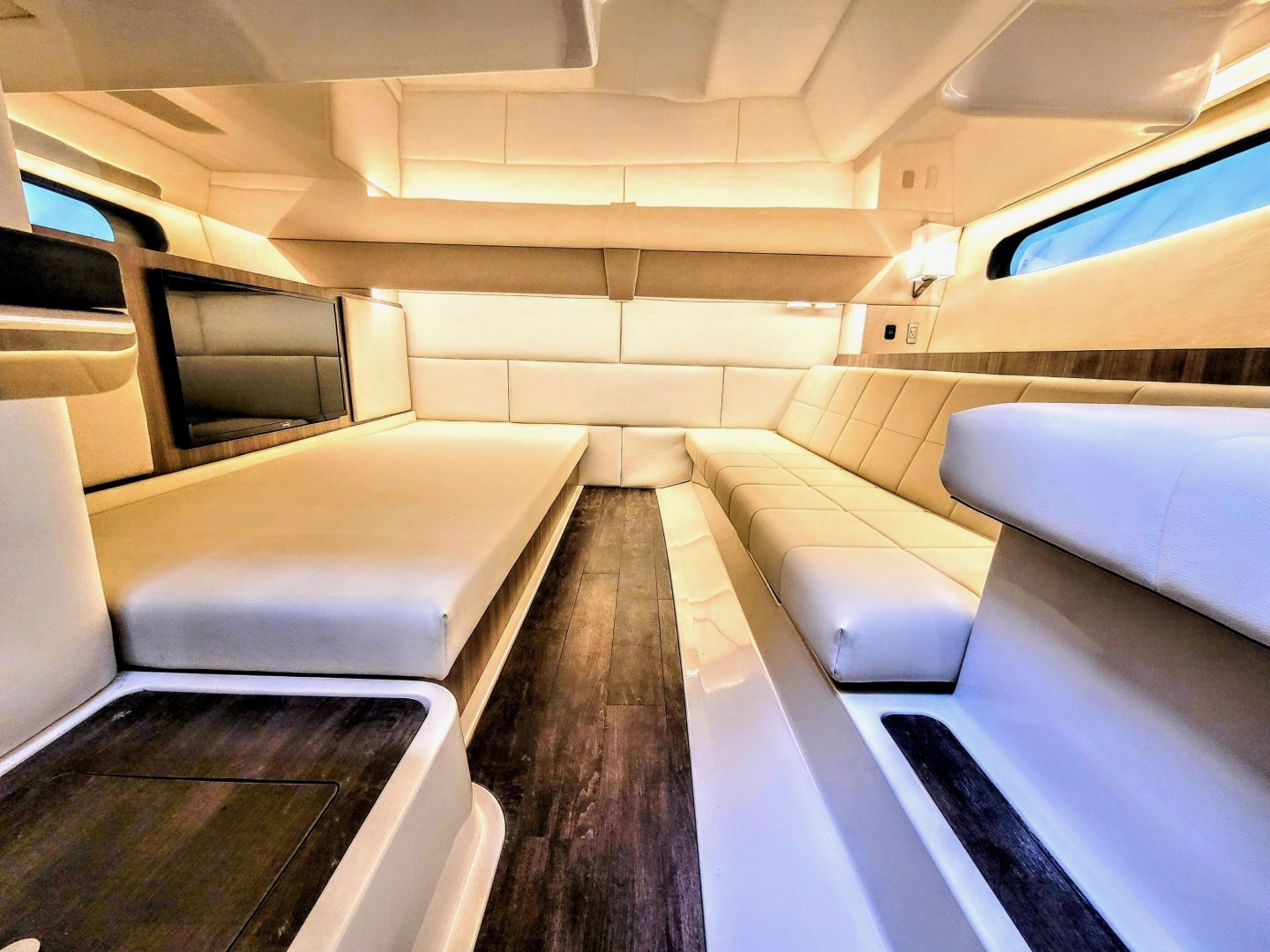 Regal-36 Grand Coupe 2022-Save My Seat Again Chicago-Illinois-United States-6155281 | Thumbnail