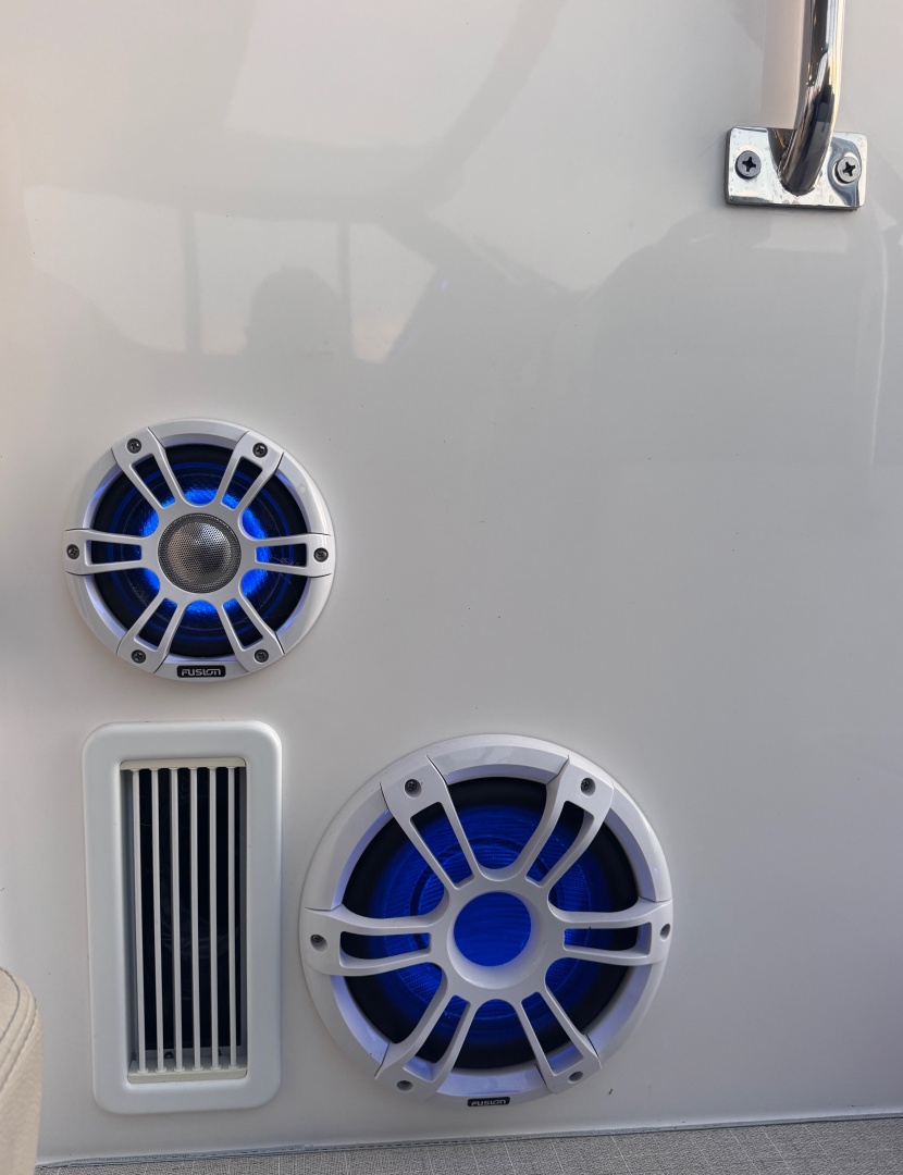 Regal-36 Grand Coupe 2022-Save My Seat Again Chicago-Illinois-United States-6155308 | Thumbnail